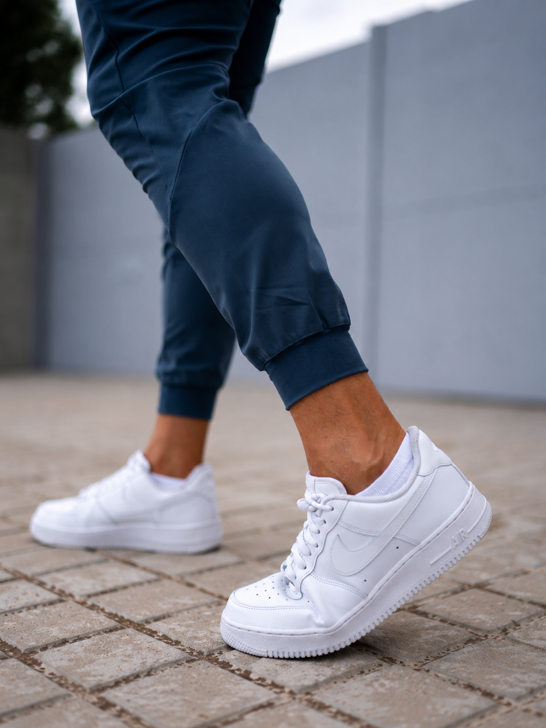 Elite Quick-Dry Joggers